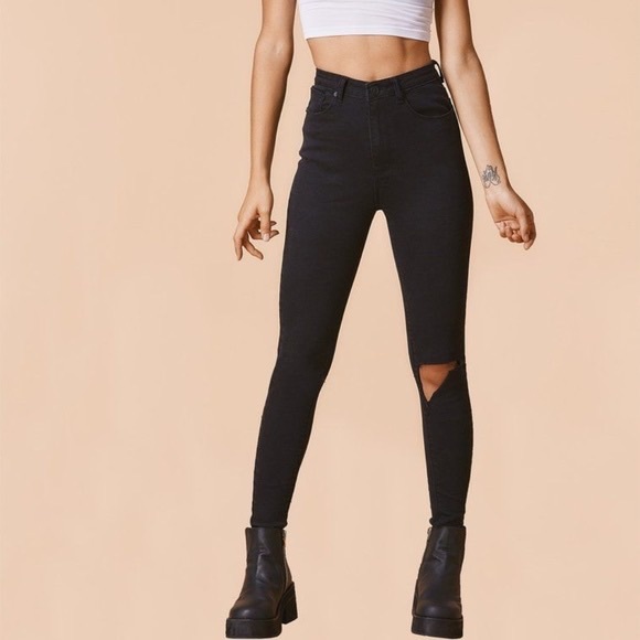NWT - UNIF Push Jean sz 23 - Picture 1 of 5